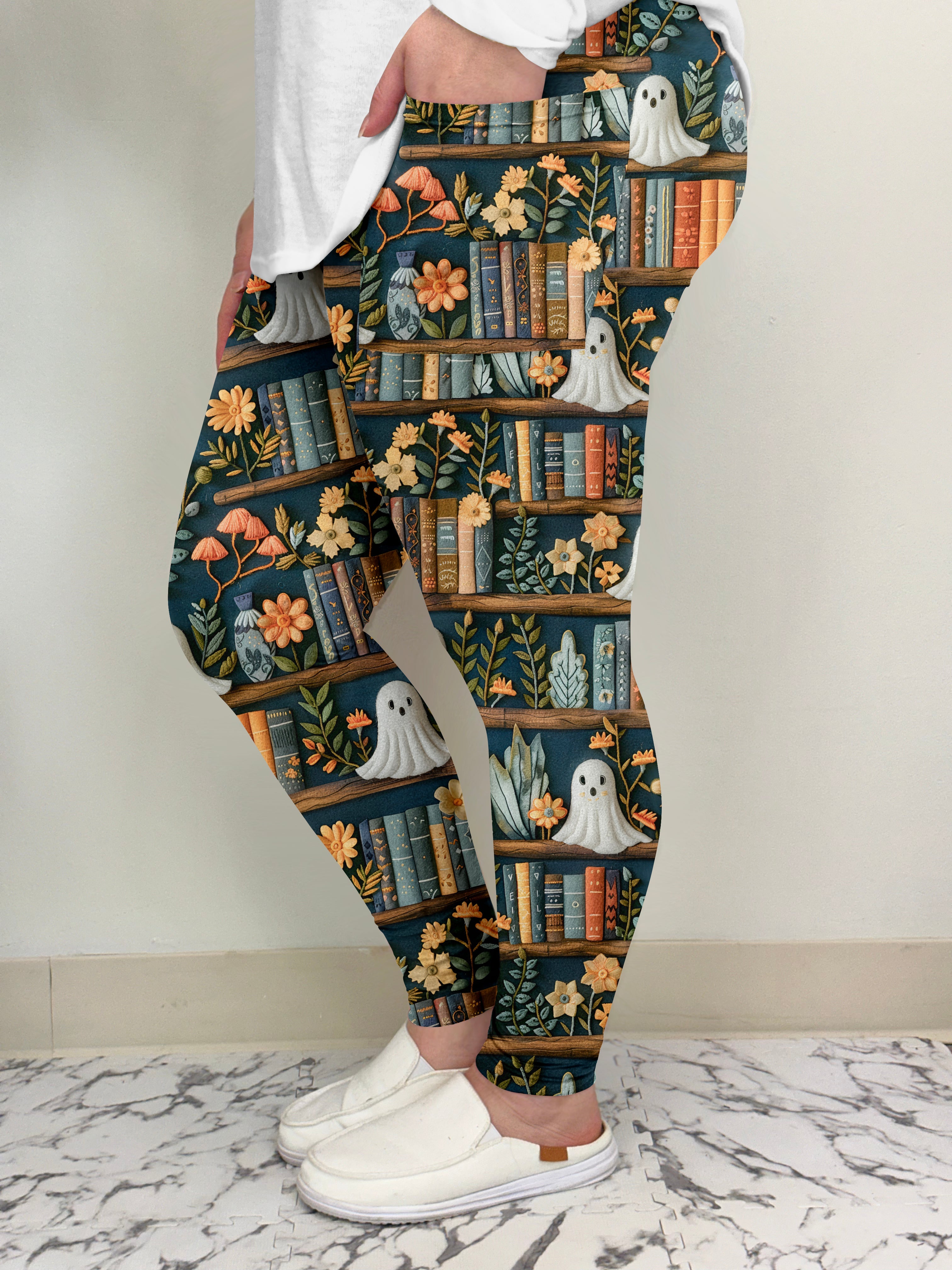 Spooky Books Leggings w/ Pockets