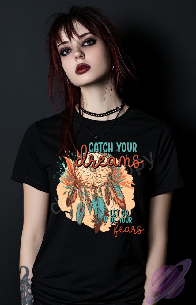 CATCH YOUR DREAMS TEE