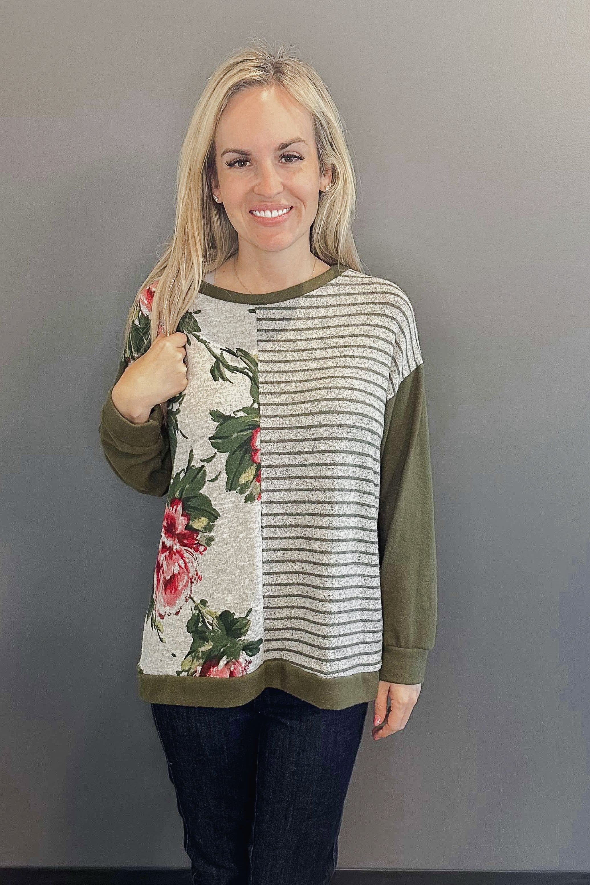 Tashawna Floral Pullover