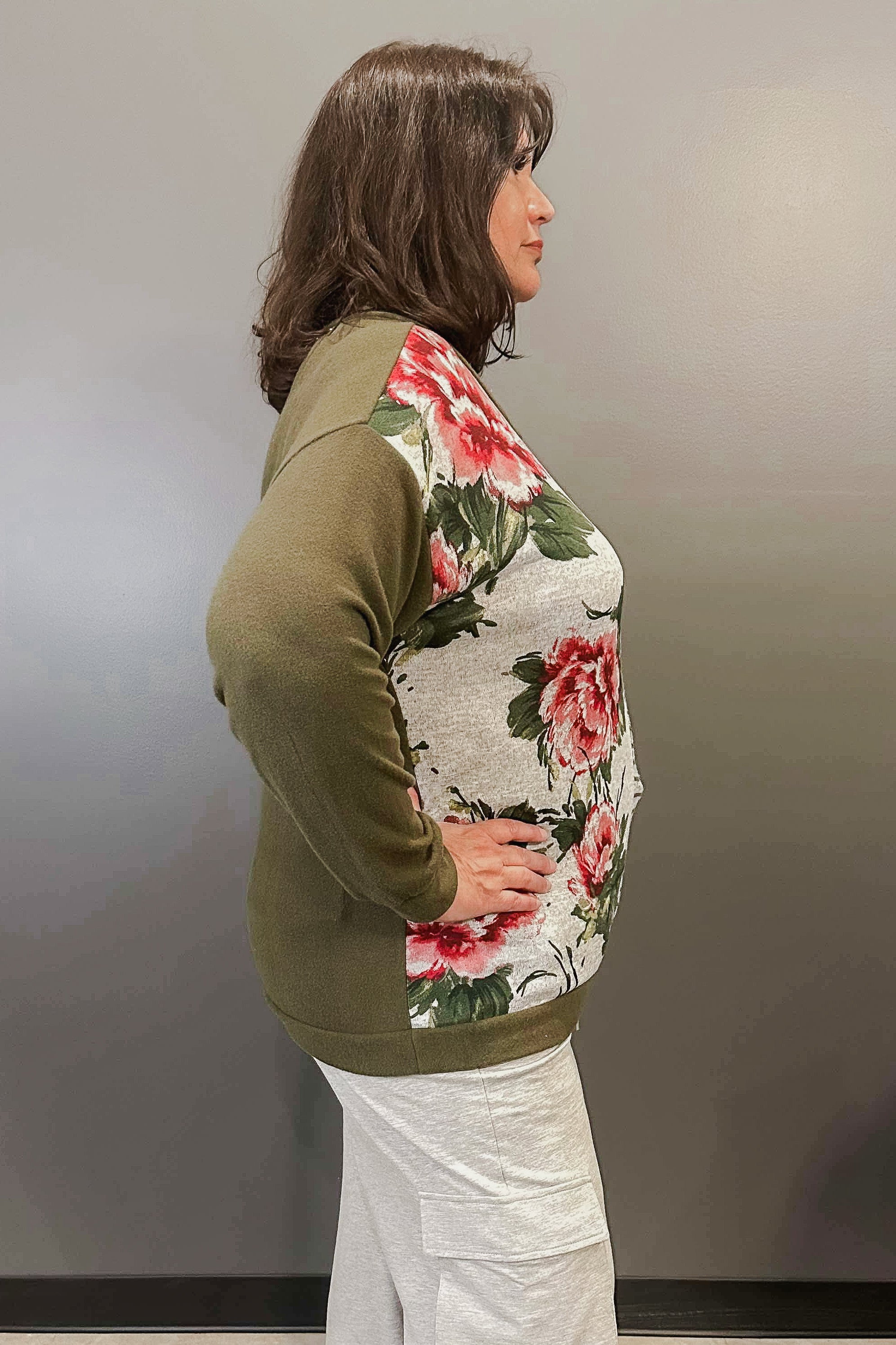 Tashawna Floral Pullover